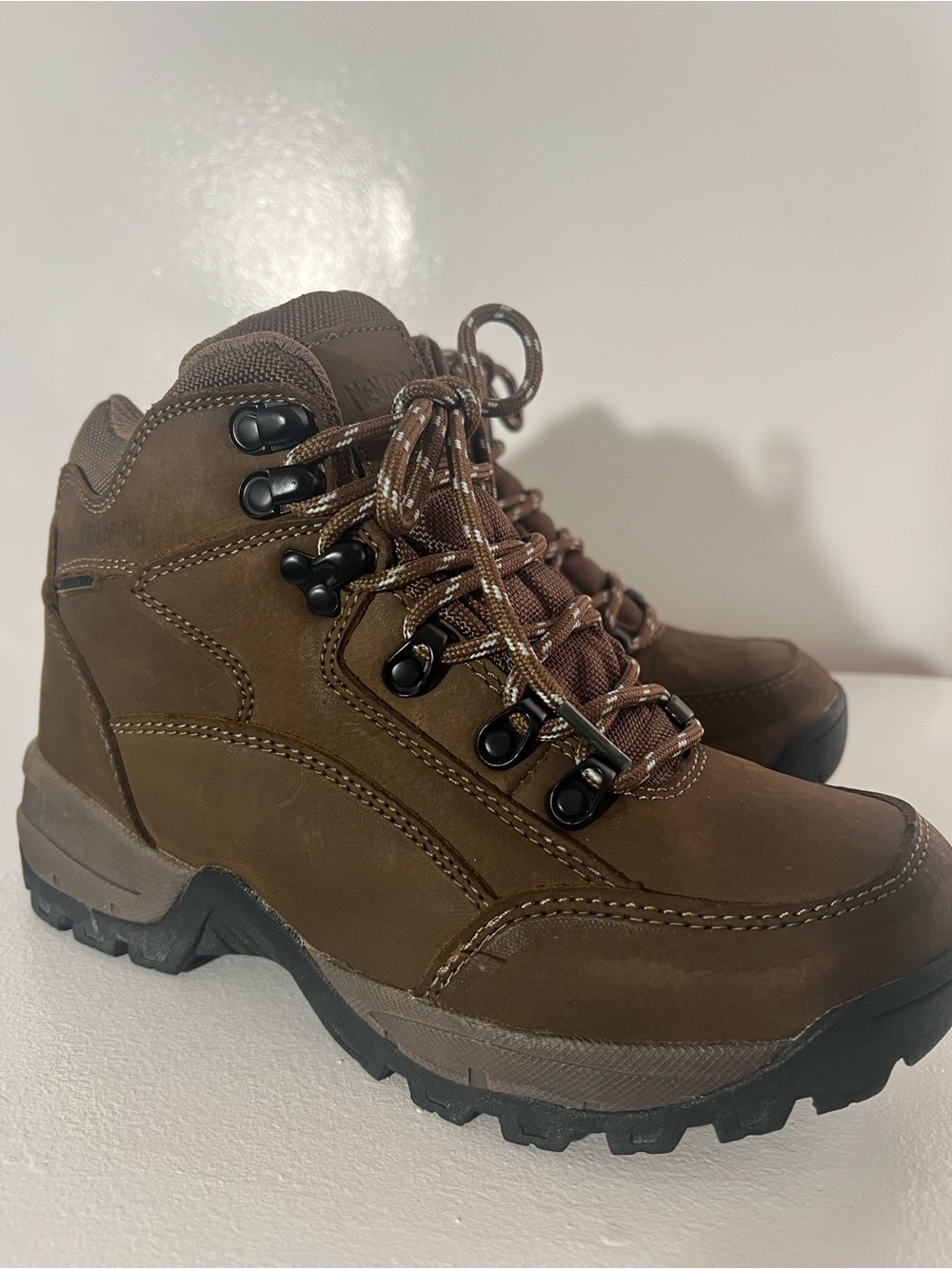 Waterproof Women Brown Hiking Boots Durable Outdoor Trail Shoes size 6.5